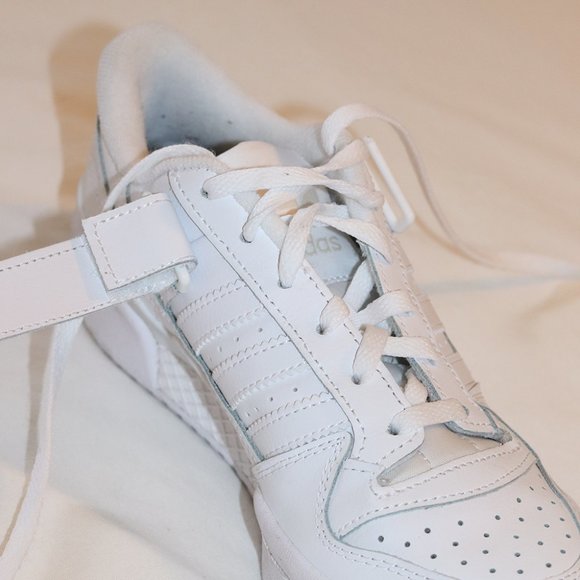 Adidas Originals Forum Low in White Size 6 (Women) - Picture 9 of 9